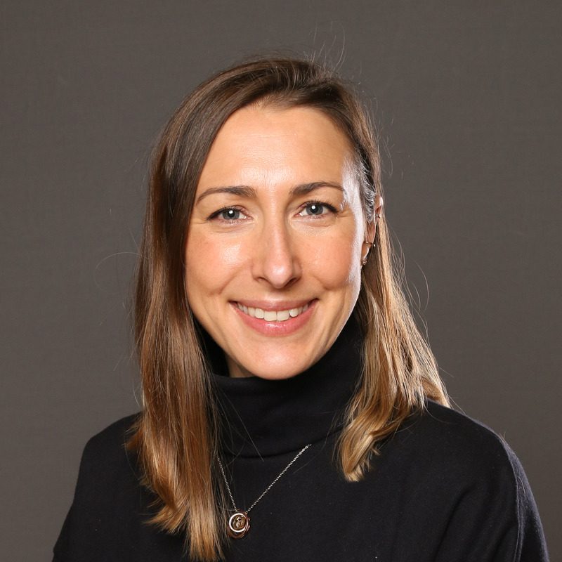 Mrs Olivia Knight